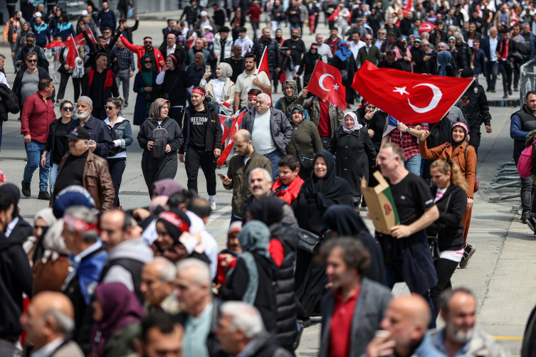 AK Parti'nin 'Büyük İstanbul Mitingi'ne yoğun ilgi