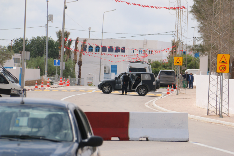 Birçok ülkeden Tunus'un Cerbe Adası'ndaki saldırıya kınama