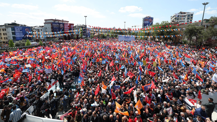 Cumhurbaşkanı Erdoğan: Benim milletim teröristlerle el ele olanlara yarın 'yürü' demeyecektir