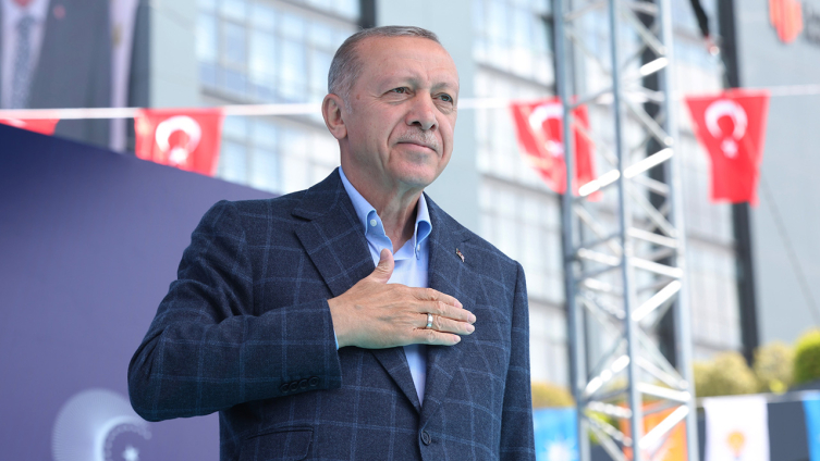 Cumhurbaşkanı Erdoğan: Benim milletim teröristlerle el ele olanlara yarın 'yürü' demeyecektir