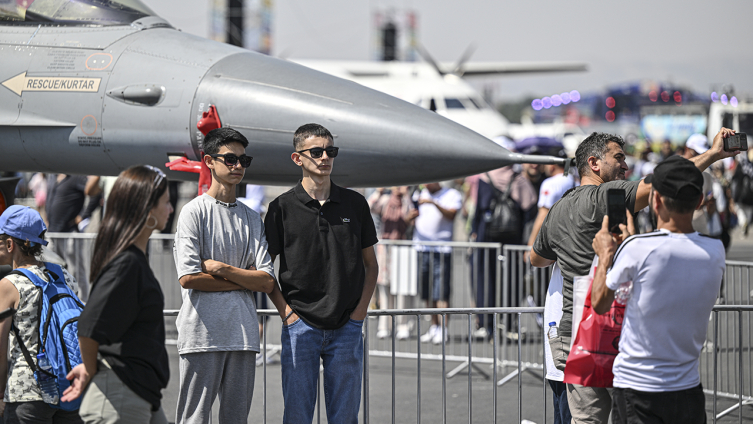 TEKNOFEST'te yerli araçları yakından inceleme fırsatı