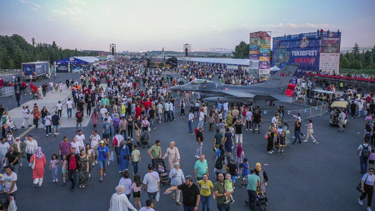 Ziyaretçilerden TEKNOFEST'e tam not