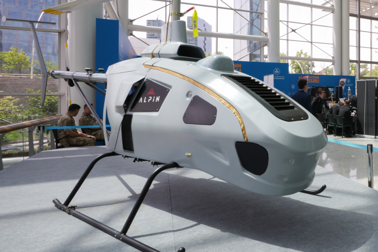 Alpin insansız helikopterinin deniz versiyonu üzerinde çalışılıyor. Foto: AA
