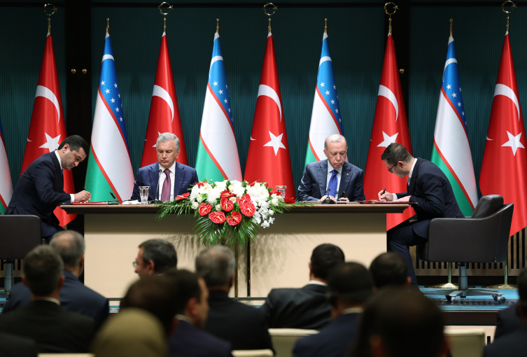 Türkiye ile Özbekistan arasında 18 anlaşma imzalandı