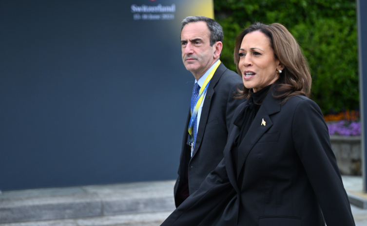 Biden adaylıktan çekildi: Kamala Harris’in şansı ne?