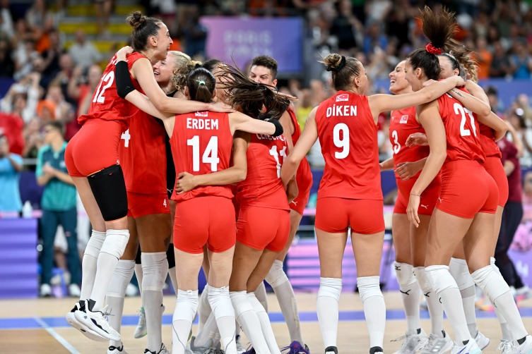 Filenin Sultanları Olimpiyat Oyunları'na galibiyetle başladı