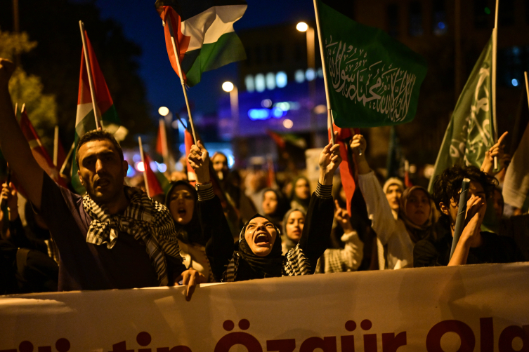 Haniye'ye alçak suikast düzenlenen yürüyüşle protesto edildi