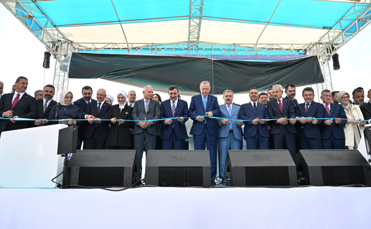 Cumhurbaşkanı Erdoğan: İstanbul'un en nadide çevre hazinesini para babalarına peşkeş çekiyorlar