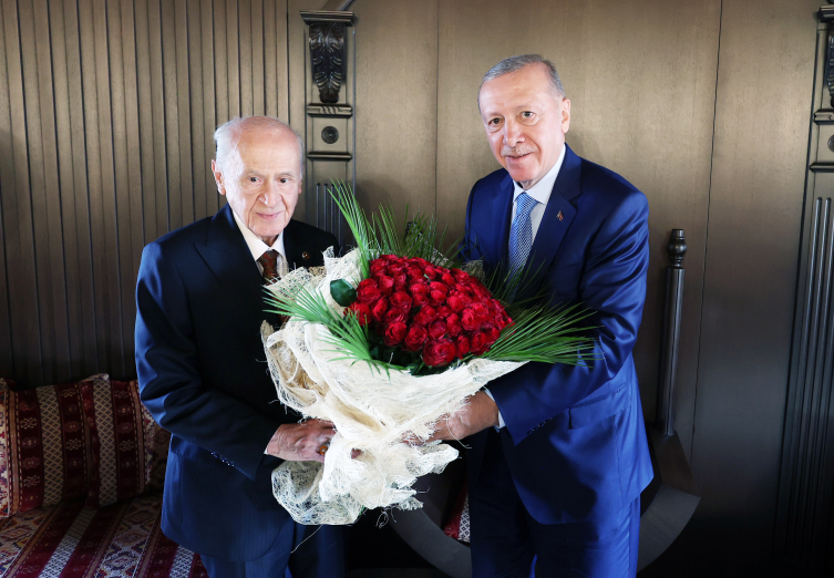 Cumhurbaşkanı Erdoğan Bahçeli ile görüştü