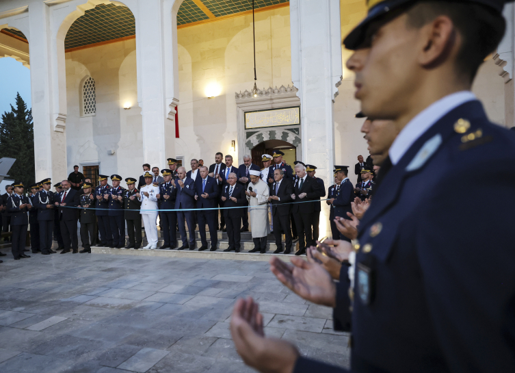 Cumhurbaşkanı Erdoğan, Hava Harp Okulu Camii'nin açılışını yaptı