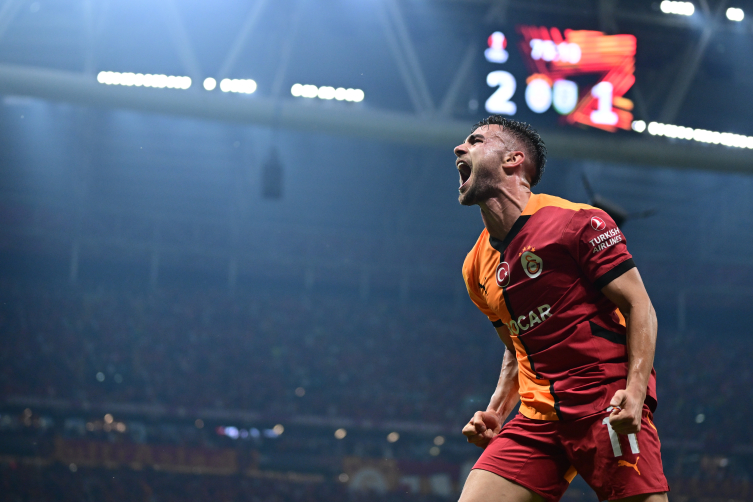 Galatasaray galibiyetle başladı