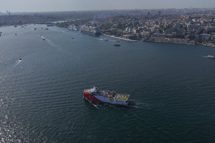 "Dünyanın incisi" İstanbul Boğazı'ndan son 9 ayda 31 bin 161 gemi geçti