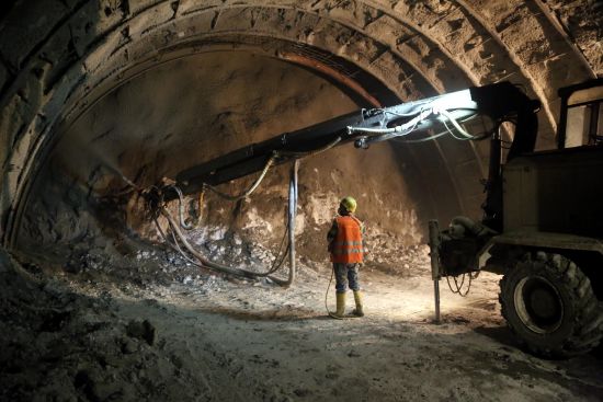 Ovit Tüneli'nde ışığa metreler kaldı