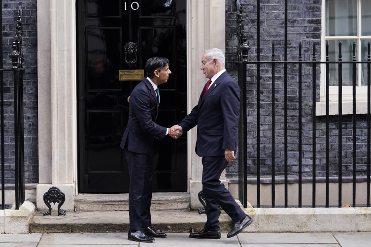 İngiltere Başbakanı Rishi Sunak ile İsrail Başbakanı Binyamin Netanyahu |Fotoğraf: AP