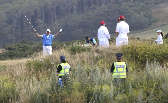 Trump İskoçya'da protesto edildi