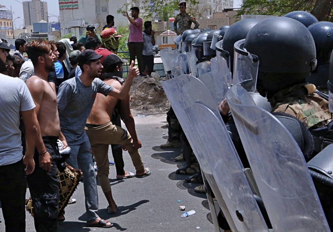 Irak’ta protestocular daha büyük gösterilere hazırlanıyor