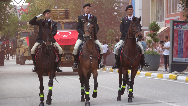 Van'da 30 Ağustos Zafer Bayramı coşkusu