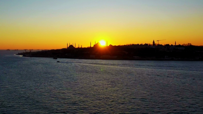 Ayasofya Camii'nde kartpostallık gün batımı