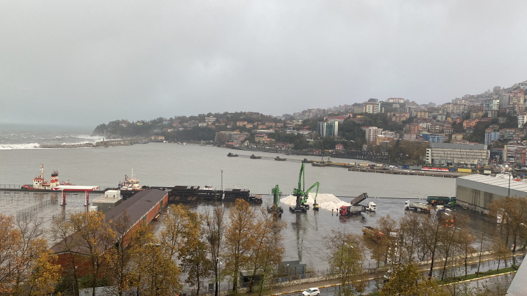 Zonguldak'ta sabah kar etkili oldu