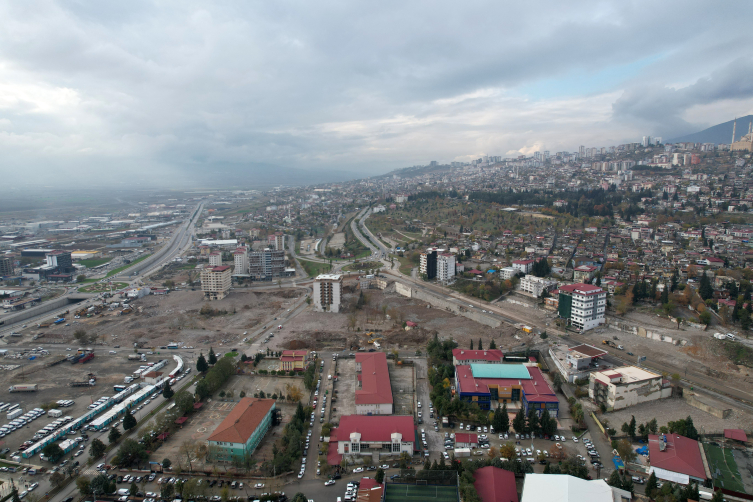 Kahramanmaraş’ta 26 bin 47 ağır hasarlı bina yıkıldı