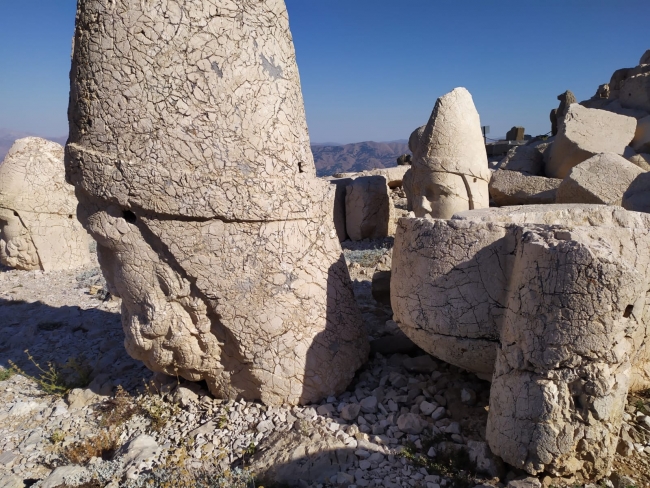 Nemrut Dağı'ndaki 2 bin 60 yıllık heykel kurtarıldı