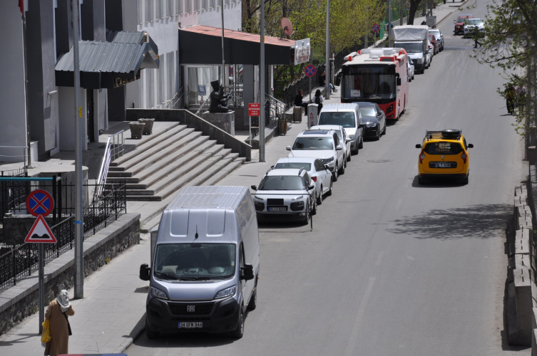 Kars’ta trafiğe kayıtlı araç sayısı 49 bin 111