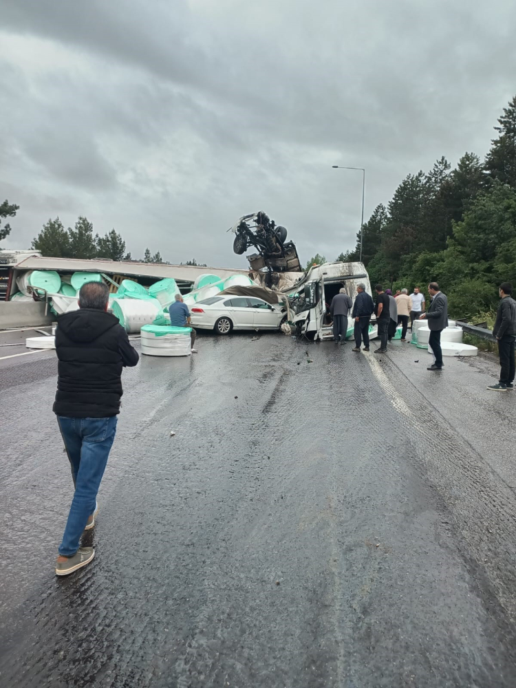 Adana'da zincirleme kaza: 7 yaralı