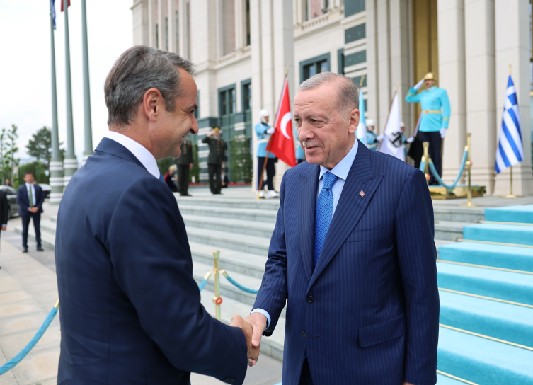 Cumhurbaşkanı Erdoğan, Miçotakis'i kabul etti