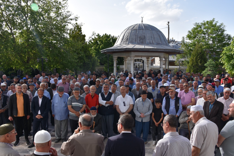 Konya'da hacı adaylarına uğurlama töreni yapıldı