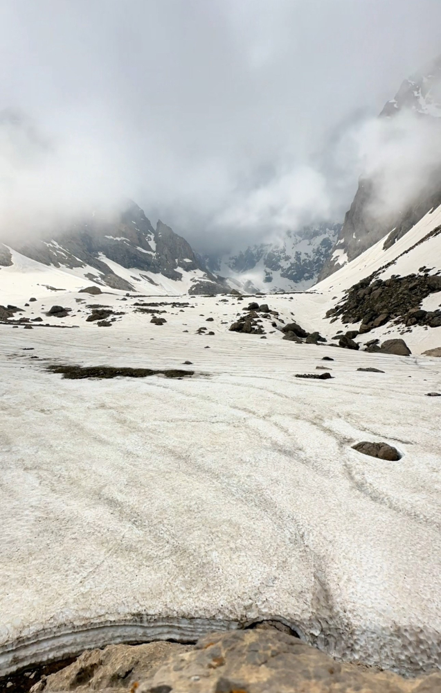 Karlı dağların doğası mest etti: Görüntüler Alpler ve Himalayalar'ı aratmadı