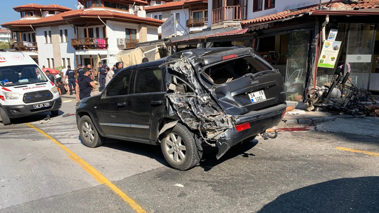 Muğla'da tur otobüsünün freni boşaldı: 2 ölü, 35 yaralı