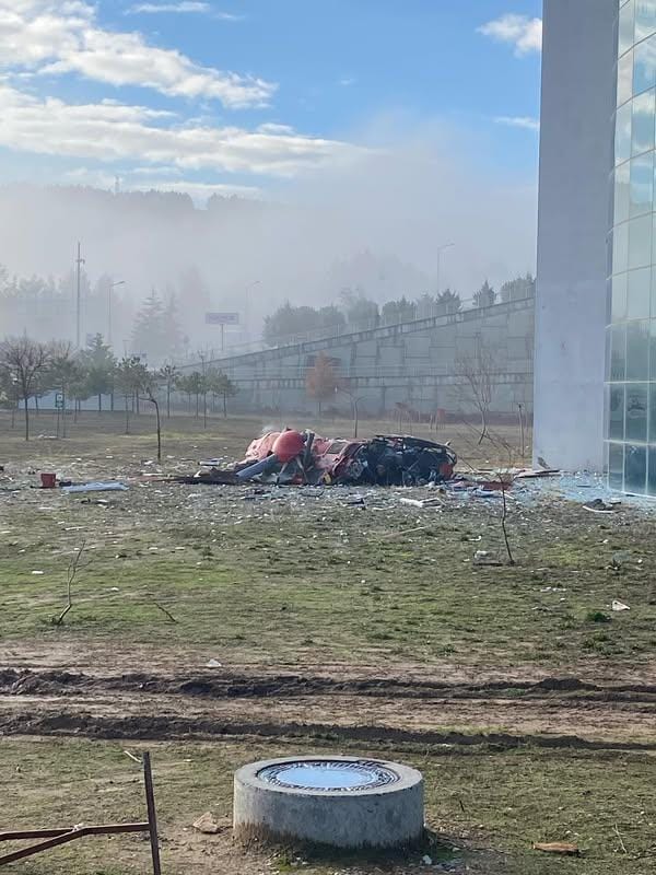 Muğla'da Sağlık Bakanlığı'na ait ambulans helikopter düştü: 4 ölü