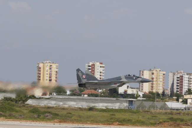 Türkiye'nin şova dayalı ilk havacılık fuarı 'Eurasia Airshow' açıldı