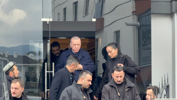 Cumhurbaşkanı Erdoğan, yangın faciasının yaşandığı Bolu'da