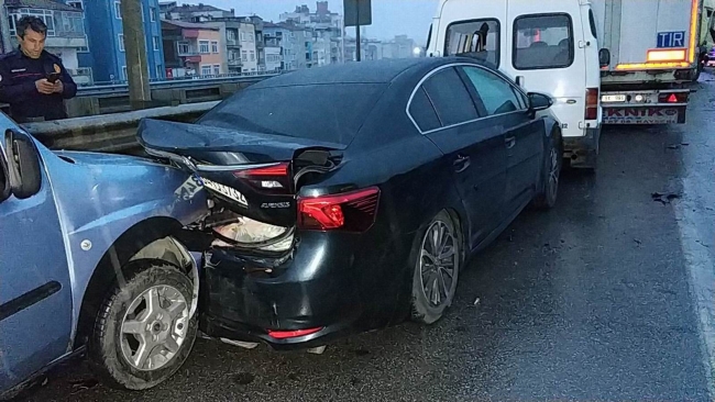 Samsun'da zincirleme trafik kazası: 15 yaralı