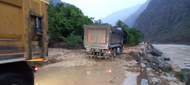 Doğu Karadeniz'de sağanak başladı