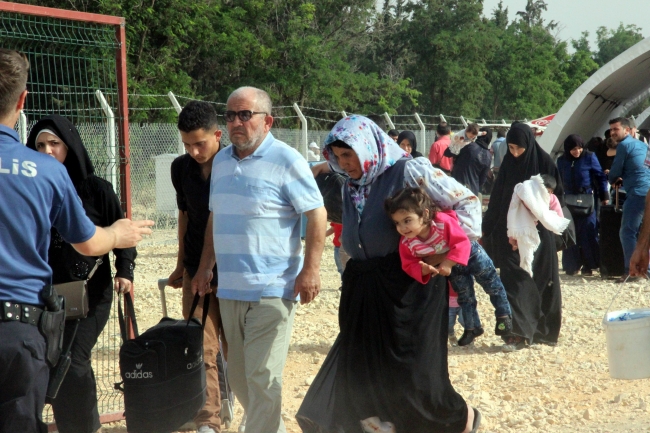 Öncüpınar Sınır Kapısı'nda bayram yoğunluğu yaşanıyor