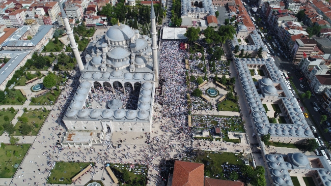 Abdulmetin Balkanlıoğlu son yolculuğuna uğurlandı