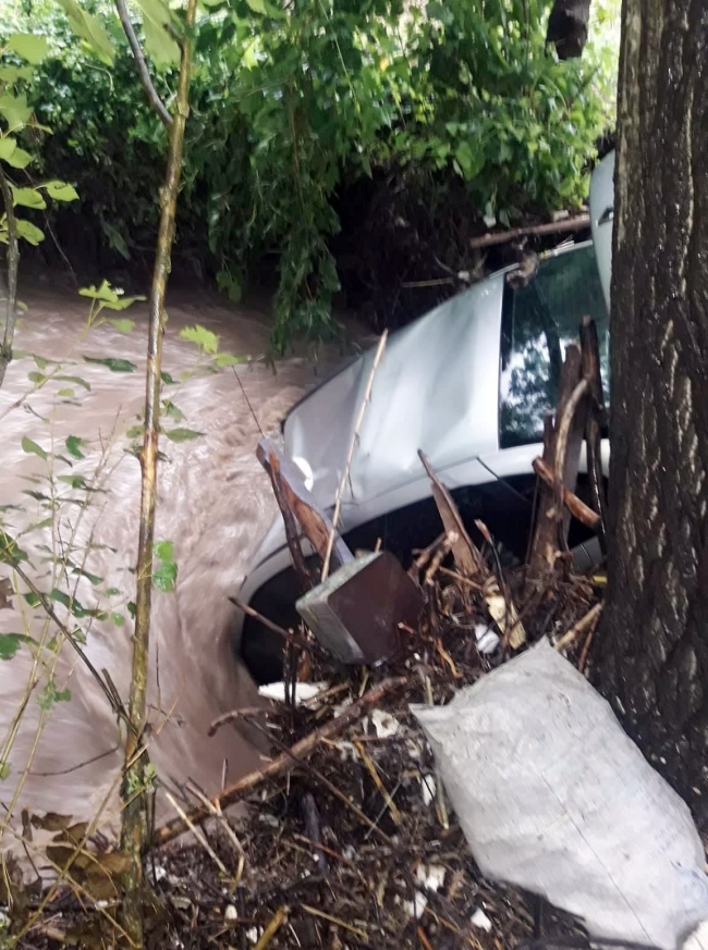 Çanakkale'de sağanak sele neden oldu: 5 yaralı