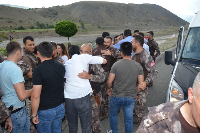 Afrin kahramanları PÖH'ler Erzincan'da tekbirlerle karşılandı