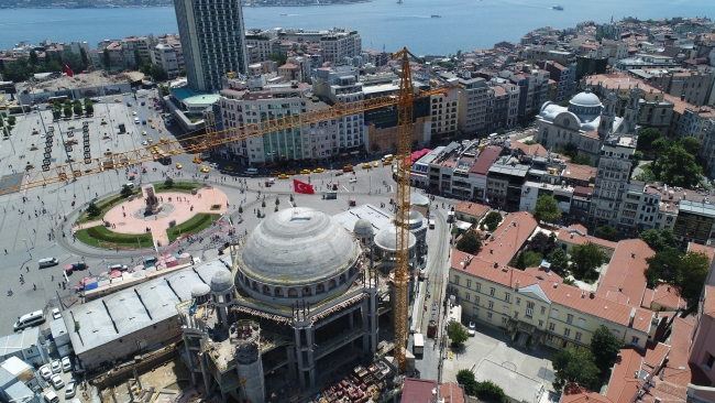 Taksim Camii'nde aynı anda 2 bin 500 kişi namaz kılabilecek