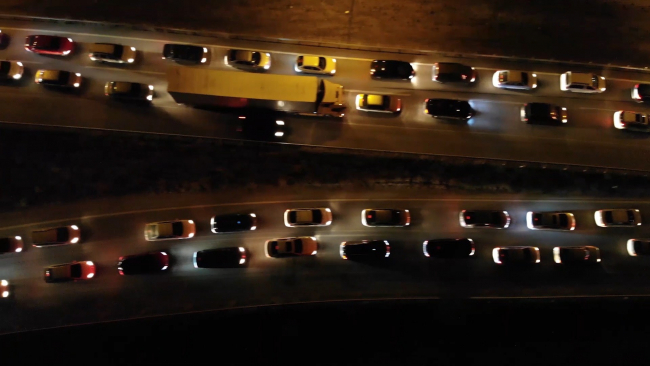 43 ilin geçiş noktasında trafik yoğunluğu