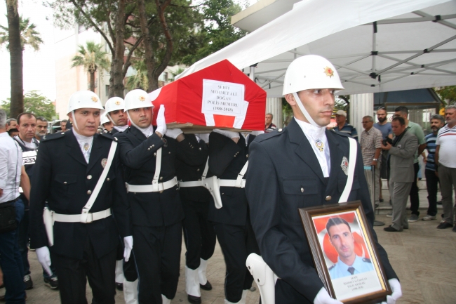 Şehit polis memuru Mehmet Ali Doğan son yolculuğuna uğurlandı