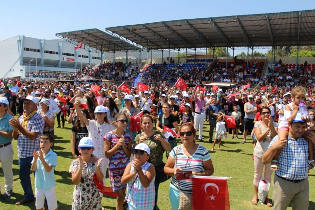 SOLOTÜRK gösterisi Söke semalarını renklendirdi