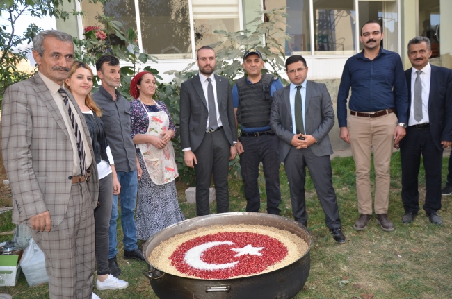 Şırnak'taki aşure etkinliğinde Mehmetçik unutulmadı