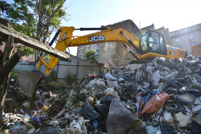 Tarihi bölgeden 350 ton atık toplandı