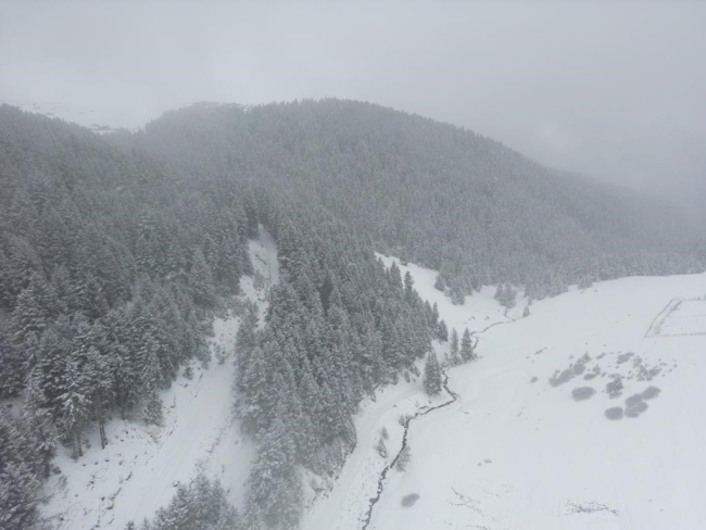 Giresun yaylaları beyaza büründü