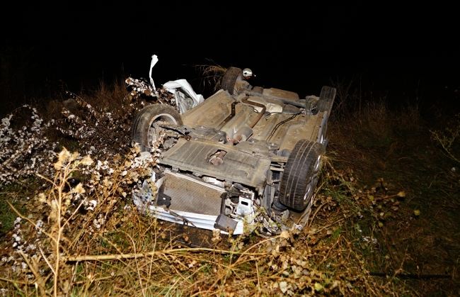 Kastamonu'da otomobil şarampolde takla attı: 2 ölü