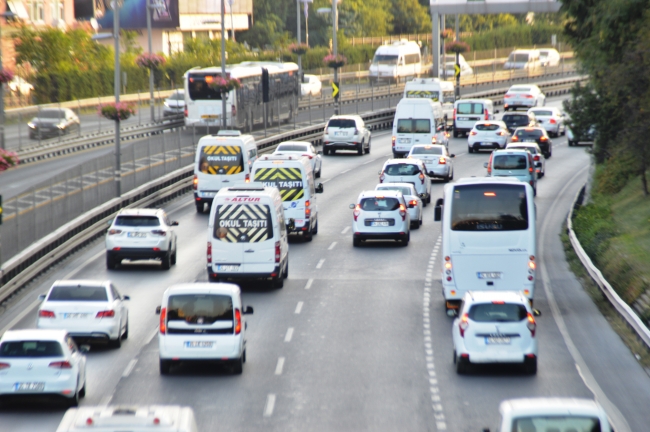 İstanbul'da okul servisleri denetlendi