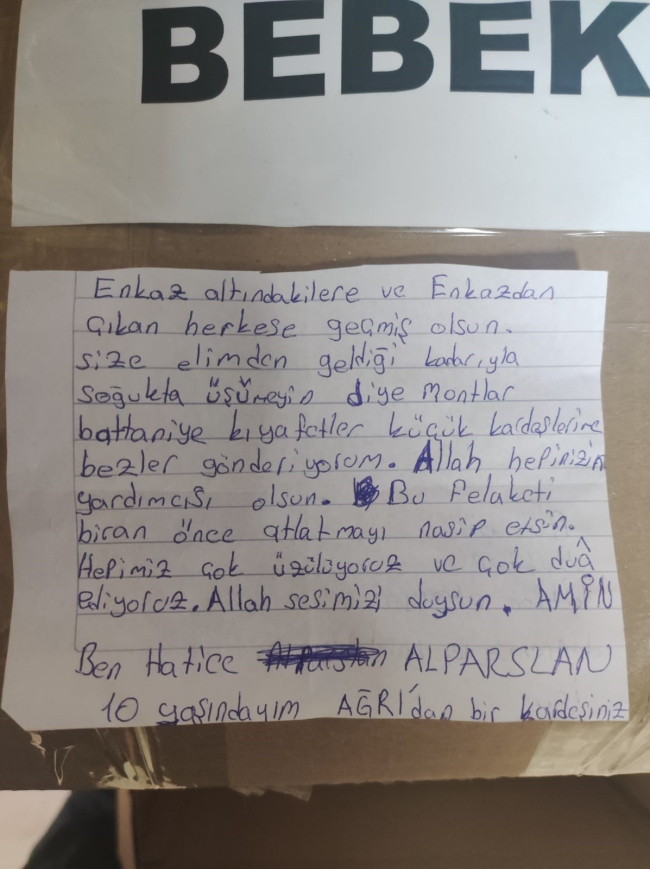 Ağrılı eğitimci ve velilerden depremzedelere yardım